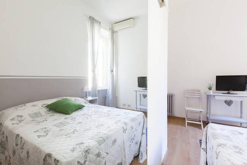 Domus Merulana Bed And Breakfast Řím Pokoj fotografie